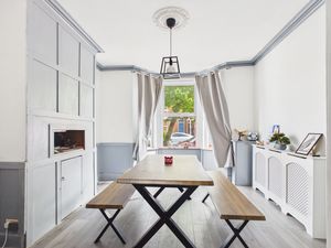Dining Room- click for photo gallery